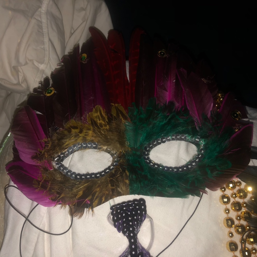 Costume - Picture 4 of 4